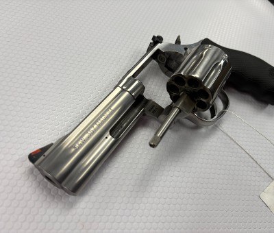SMITH & WESSON 686-6 .357 MAG - Image 4 of 6