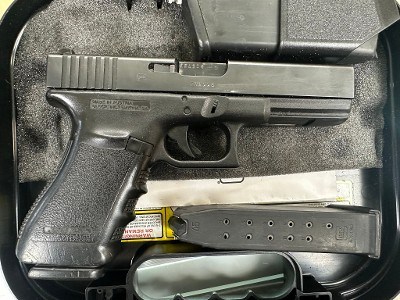 GLOCK G21 GEN 3 .45 ACP - Image 4 of 9