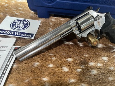 SMITH & WESSON 686 PLUS 3-5-7 MAGNUM SERIES .357 MAG - Image 2 of 6