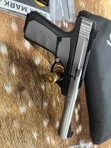 BROWNING BUCKMARK .22 LR - Image 3 of 7