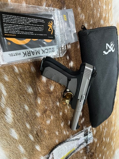 BROWNING BUCKMARK .22 LR - Image 1 of 7