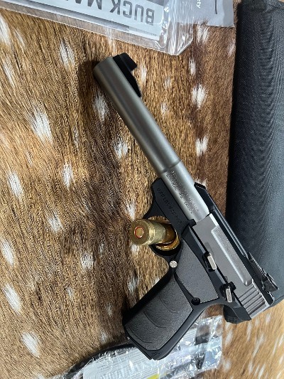 BROWNING BUCKMARK .22 LR - Image 5 of 7