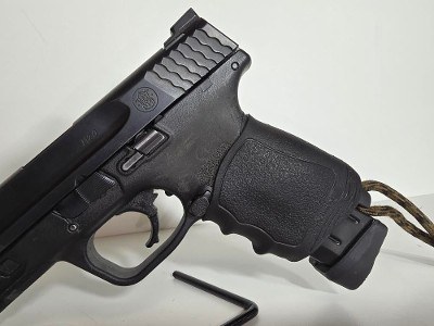 SMITH & WESSON M&P9 SHIELD 9MM LUGER (9x19 PARA) - Image 3 of 8
