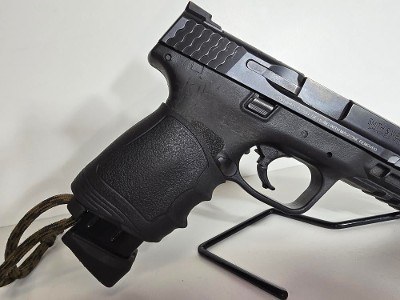 SMITH & WESSON M&P9 SHIELD 9MM LUGER (9x19 PARA) - Image 6 of 8