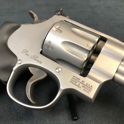 SMITH & WESSON 627-5 PRO SERIES .357 MAG - Image 4 of 10