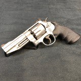 SMITH & WESSON 627-5 PRO SERIES .357 MAG - Image 2 of 10