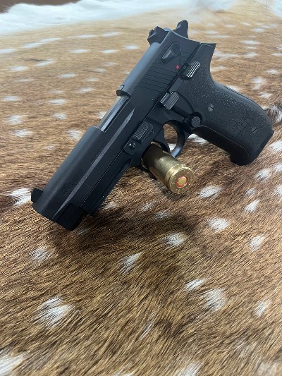 SIG SAUER Mosquito .22 LR - Image 5 of 7