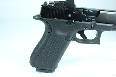 GLOCK 17 GEN 5 9MM LUGER (9x19 PARA) - Image 4 of 25