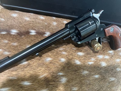 RUGER SUPER BLACKHAWK .44 MAGNUM - Image 6 of 8