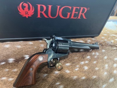RUGER SUPER BLACKHAWK .44 MAGNUM - Image 1 of 8