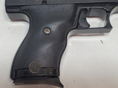 HI-POINT CF380 .380 ACP - Image 6 of 6