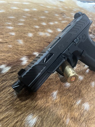 SHADOW SYSTEMS MR920 COMBAT OPTIC READY THREADED 9MM LUGER (9x19 PARA) - Image 6 of 8