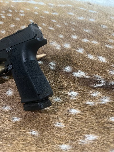 SHADOW SYSTEMS MR920 COMBAT OPTIC READY THREADED 9MM LUGER (9x19 PARA) - Image 8 of 8
