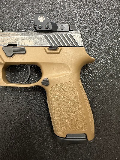 SIG SAUER P320F 9MM LUGER (9x19 PARA) - Image 6 of 11