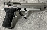 BERETTA 92FS INOX 9MM LUGER (9x19 PARA) - 1 of 4