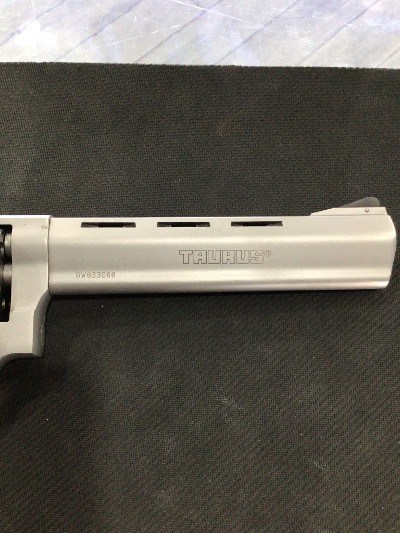 TAURUS 992 TRACKER .22LR/.22MAG - Image 7 of 9