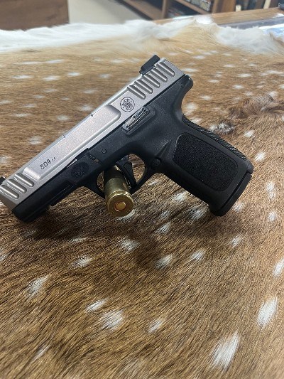 SMITH & WESSON SD9/SD9VE 9MM LUGER (9x19 PARA) - Image 5 of 8