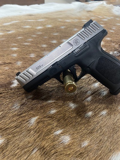 SMITH & WESSON SD9/SD9VE 9MM LUGER (9x19 PARA) - Image 6 of 8