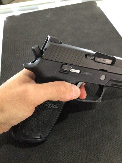 SIG SAUER P250 .45 ACP - Image 9 of 9