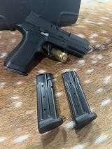 SIG SAUER P320 XCOMPACT 9MM LUGER (9X19 PARA) - Image 1 of 4