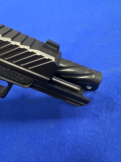 SHADOW SYSTEMS DR920 ELITE OPTIC READY 9MM LUGER (9x19 PARA) - Image 4 of 6