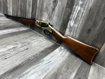 HENRY H001 .22 LR - Image 3 of 6