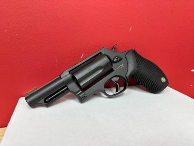 TAURUS THE JUDGE (2-441031MAG) 410 / 45 - Image 1 of 2