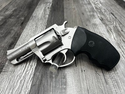 CHARTER ARMS 74420 BULLDOG .44 S&W SPECIAL - Image 1 of 4