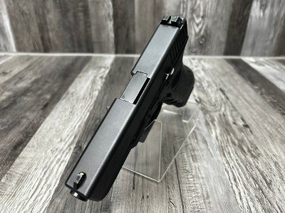 GLOCK 22 GEN 3 40 Smith & Wesson - Image 3 of 4