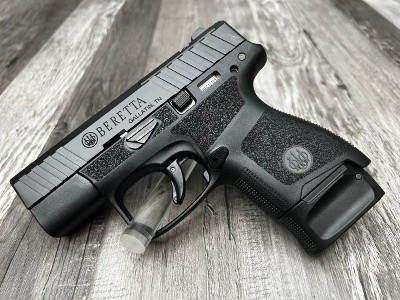 BERETTA APX-A1 CARRY 9MM LUGER (9x19 PARA) - Image 1 of 3
