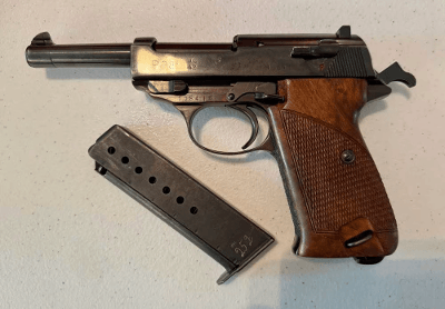 WALTHER P.38 AC42 Mfg. 1942 Matching + 2 Mags, Case & Extra Grip 9MM LUGER (9x19 PARA) - Image 19 of 25