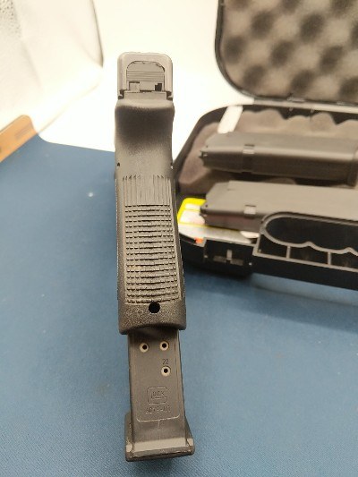 GLOCKG22 .40 S&W - Image 3 of 4