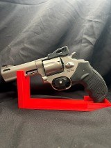 TAURUS 627 TRACKER = .357 MAGNUM / .38 SPECIAL +P. .357 MAG - Image 4 of 5