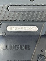 RUGER SR40 .40 S&W - Image 4 of 8