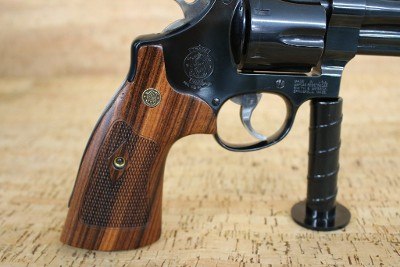 SMITH & WESSON MODEL 27 .357 MAG - Image 7 of 25