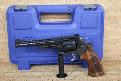 SMITH & WESSON MODEL 27 .357 MAG - Image 1 of 25