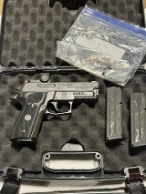 SIG SAUER P229 LEGION 9MM LUGER (9x19 PARA) - Image 6 of 8