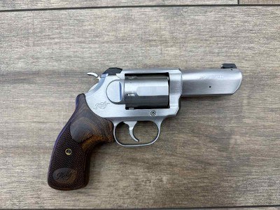 KIMBER K6S STAINLESS .357 MAG - Image 1 of 4