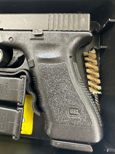 GLOCK G17 GEN 3 9MM LUGER (9x19 PARA) - Image 4 of 12