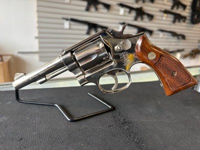SMITH & WESSON 10-7 .38 SPL - Image 1 of 2