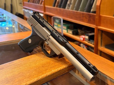 COLT TARGET MODEL .22 LR - Image 3 of 7