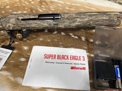 BENELLI SUPER BLACK EAGLE [MOB] 12 GA - Image 4 of 9