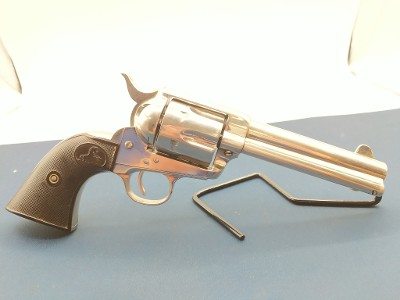 COLT SINGLE ACTION ARMY .38-40 WIN - Image 7 of 10