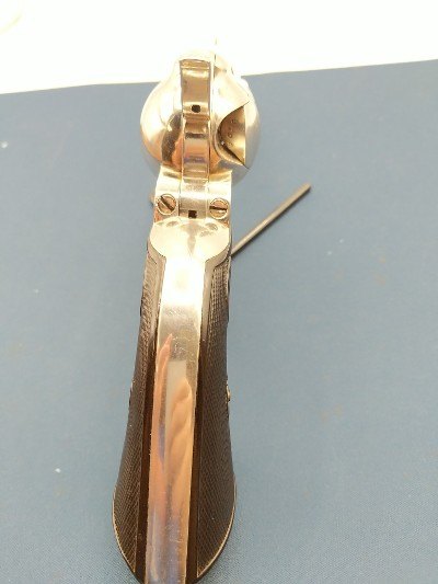 COLT SINGLE ACTION ARMY .38-40 WIN - Image 6 of 10