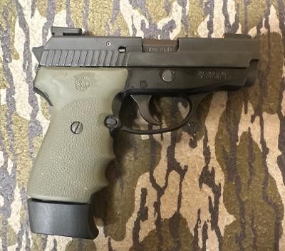 SIG SAUER P239 9MM LUGER (9x19 PARA) - Image 1 of 4