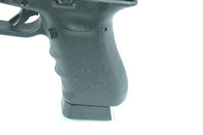 GLOCK 22 GEN 3 40 Smith & Wesson - Image 3 of 16