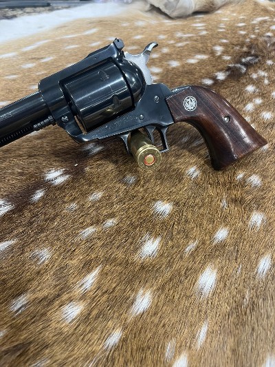 RUGER NEW MODEL BLACKHAWK CONVERTIBLE .44 rem mag - Image 5 of 8