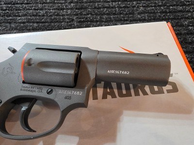 TAURUS DEFENDER 605 .38 SPECIAL/.357 MAGNUM - Image 3 of 12