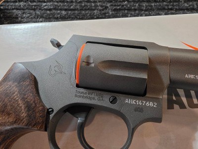 TAURUS DEFENDER 605 .38 SPECIAL/.357 MAGNUM - Image 10 of 12