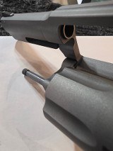 TAURUS DEFENDER 605 .38 SPECIAL/.357 MAGNUM - Image 8 of 12